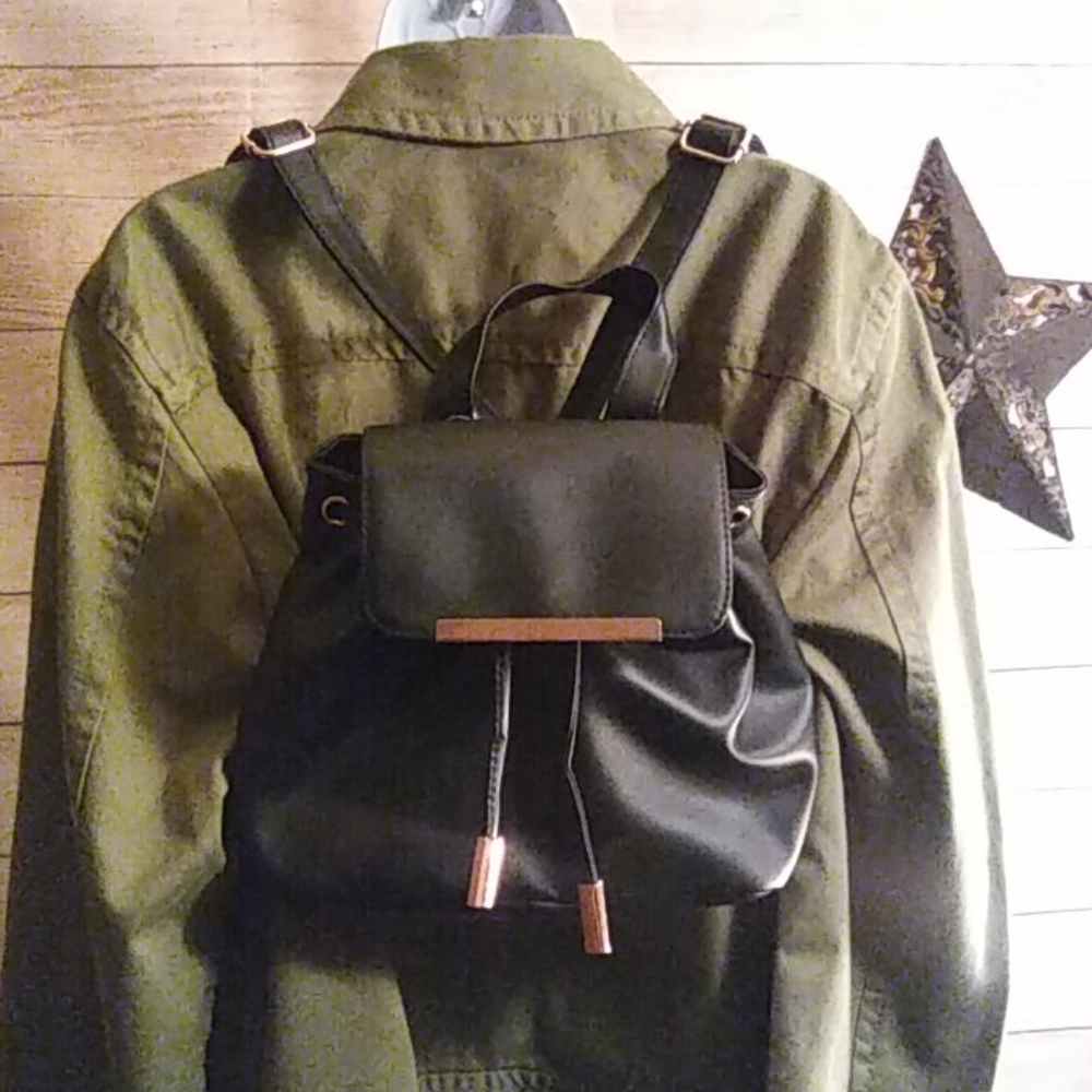 Ava Backpack/Purse - Picture 3 of 3
